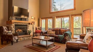 Luxury House, 6 Bedrooms | Lobby sitting area