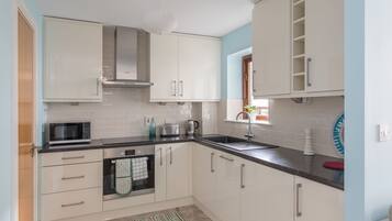 ์ํํธ, ์นจ์ค 2๊ฐ | ์ ์ฉ ๊ฐ์ด ์ฃผ๋ฐฉ | ๋์ฉ๋ ๋์ฅ๊ณ , ์ ์๋ ์ธ์ง, ์ค๋ธ, ์ฟกํ