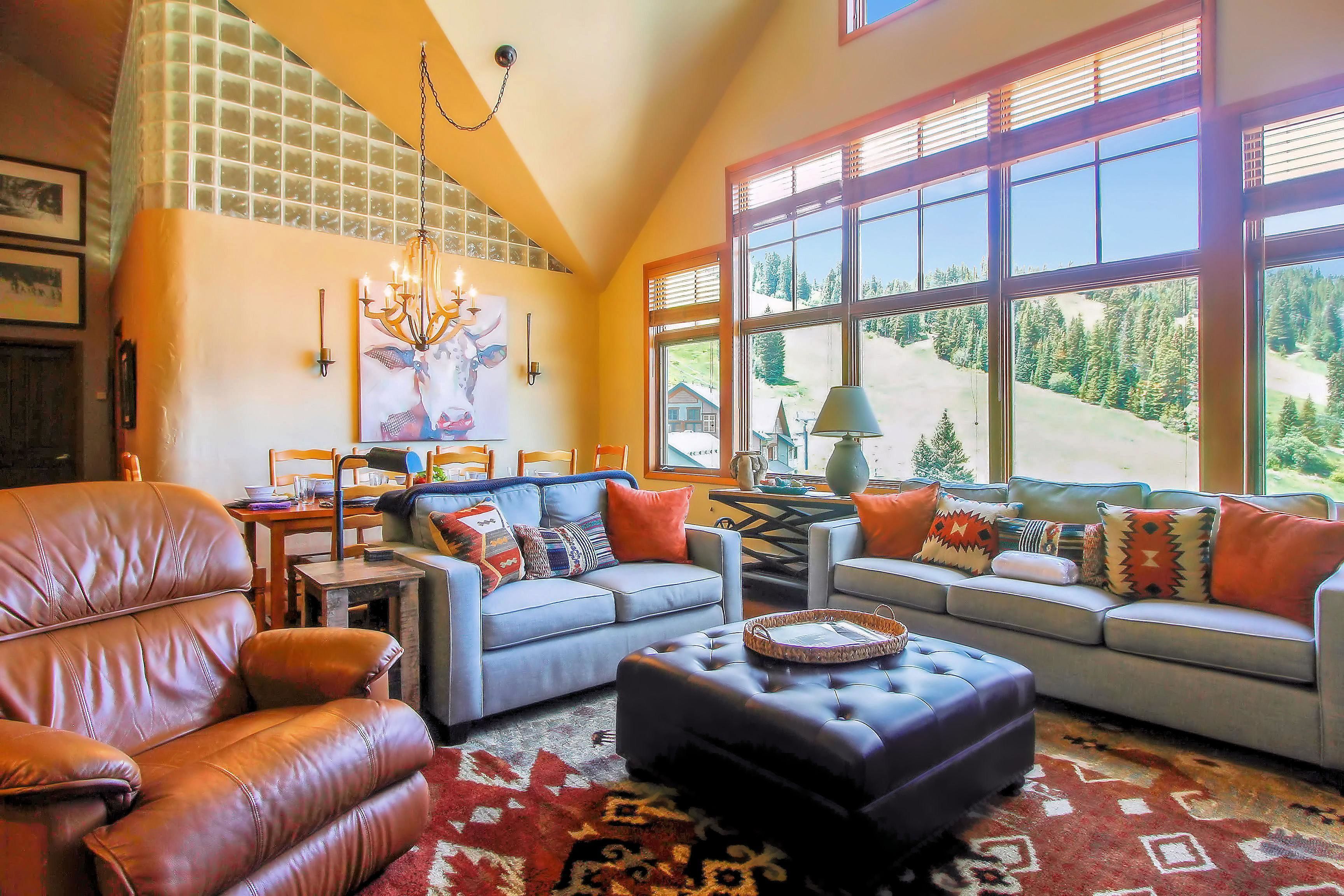 Family House, 3 Bedrooms | Living area | DVD player