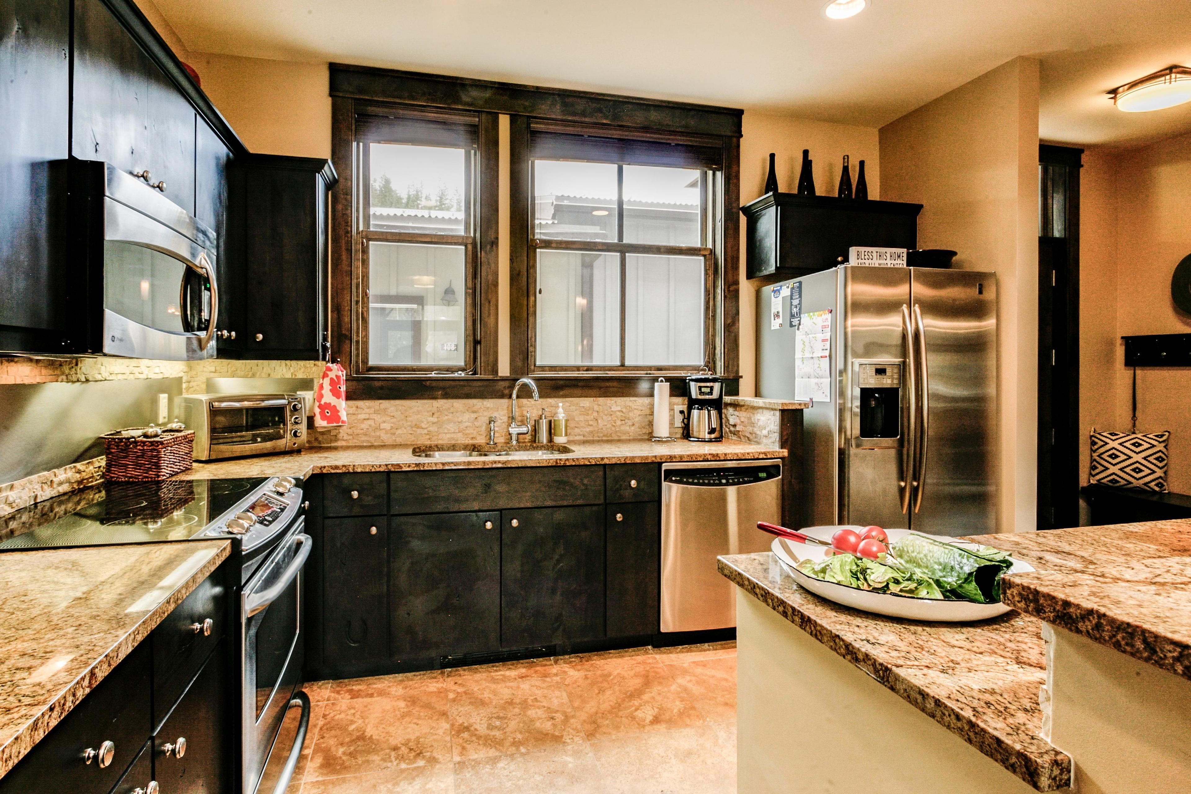 منزل فاخر - ٣ غرف نوم | مطبخ خاص | ثلاجة، ميكروويف، ماكينة لصنع القهوة/الشاي