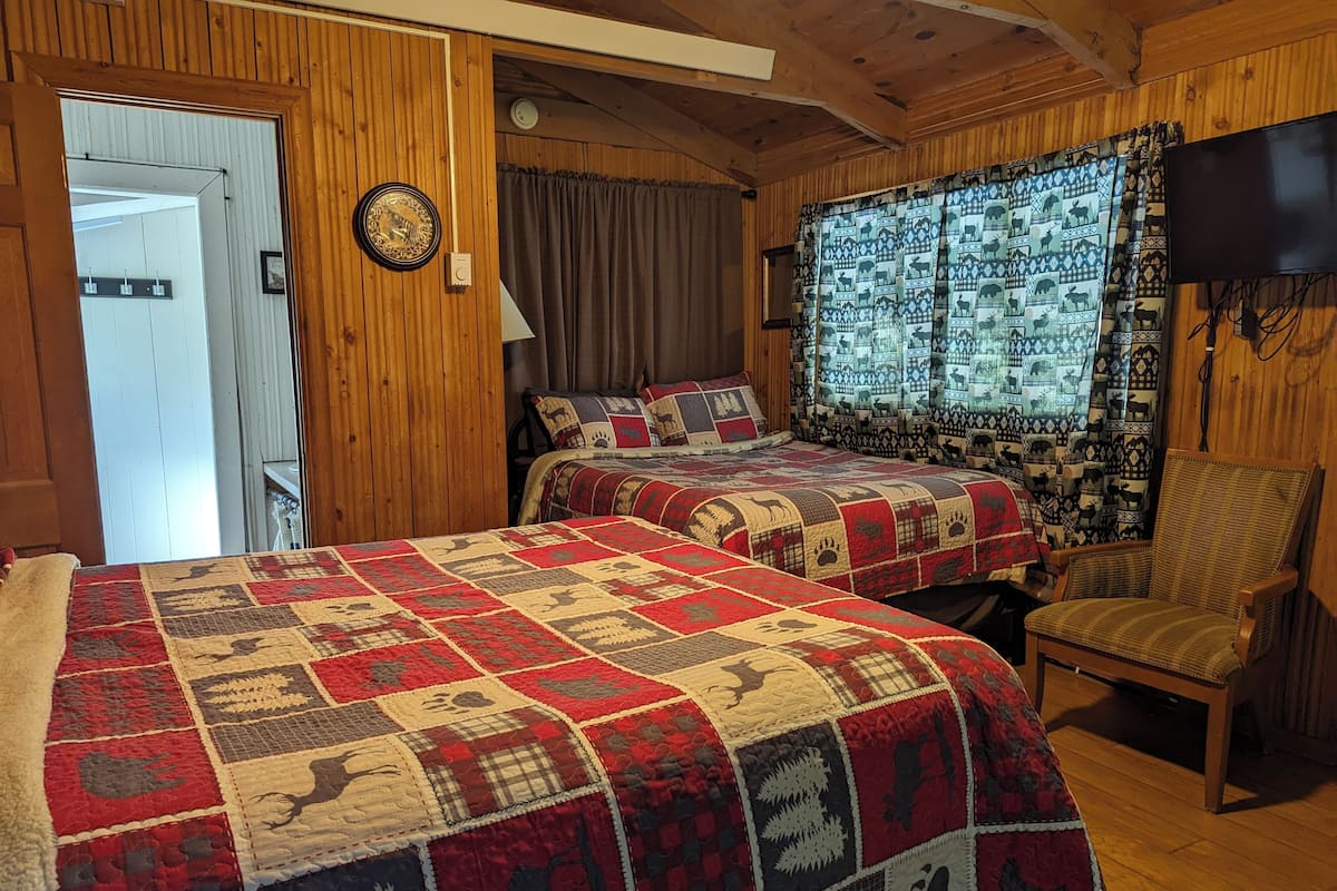 Classic Cabin, Multiple Beds (Unit #15) | 2 bedrooms, individually decorated, individually furnished, WiFi
