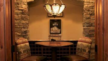 Luxury House, 5 Bedrooms | Private kitchen