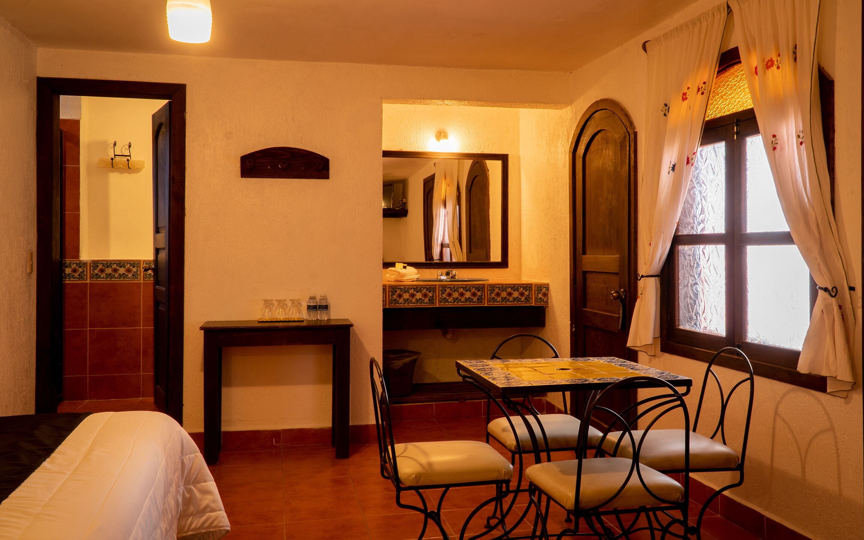 family room | 1 bedroom, blackout curtains, iron/ironing board, free wifi