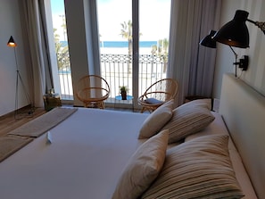 1 bedroom, premium bedding, minibar, in-room safe