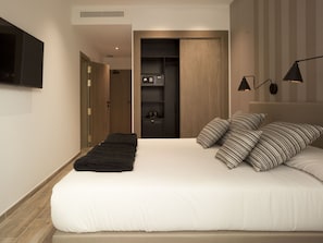 Premium bedding, minibar, in-room safe, desk