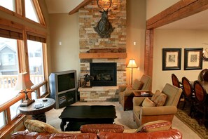Family House, 5 Bedrooms | Living area - Lakota Antlers 200 5 Bedroom Holiday Home by Winter Park Lodging Company (Winter Park)