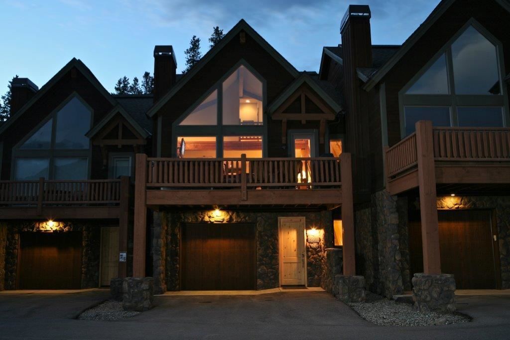 Family House, 3 Bedrooms | Front of property - evening/night