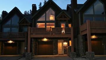 Family House, 3 Bedrooms | Front of property - evening/night