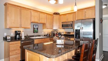 Condo, 2 Bedrooms, Ocean View, Beachfront | Private kitchen | Full-sized fridge, microwave, oven, stovetop