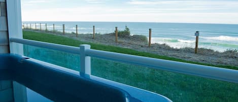 Condo, 2 Bedrooms, Ocean View, Beachfront | Terrace/patio