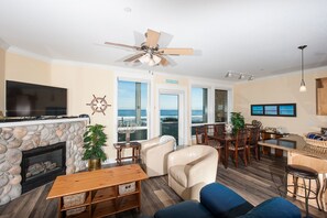 Condo, 2 Bedrooms, Ocean View, Beachfront | Living area | Flat-screen TV, DVD player - Keystone Vacation Rentals - Tidal Treasure Condo (Lincoln City)