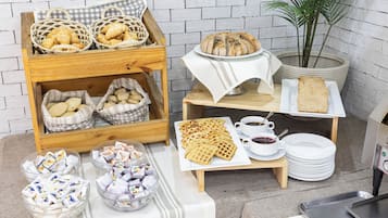 Tägliches inbegriffenes Frühstücksbuffet
