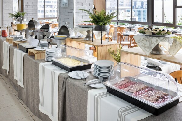 Desayuno buffet incluido todos los días