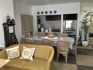 ロビー応接スペース