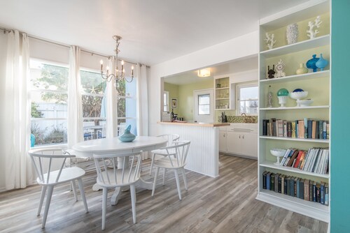 Ventura Beach Cottage