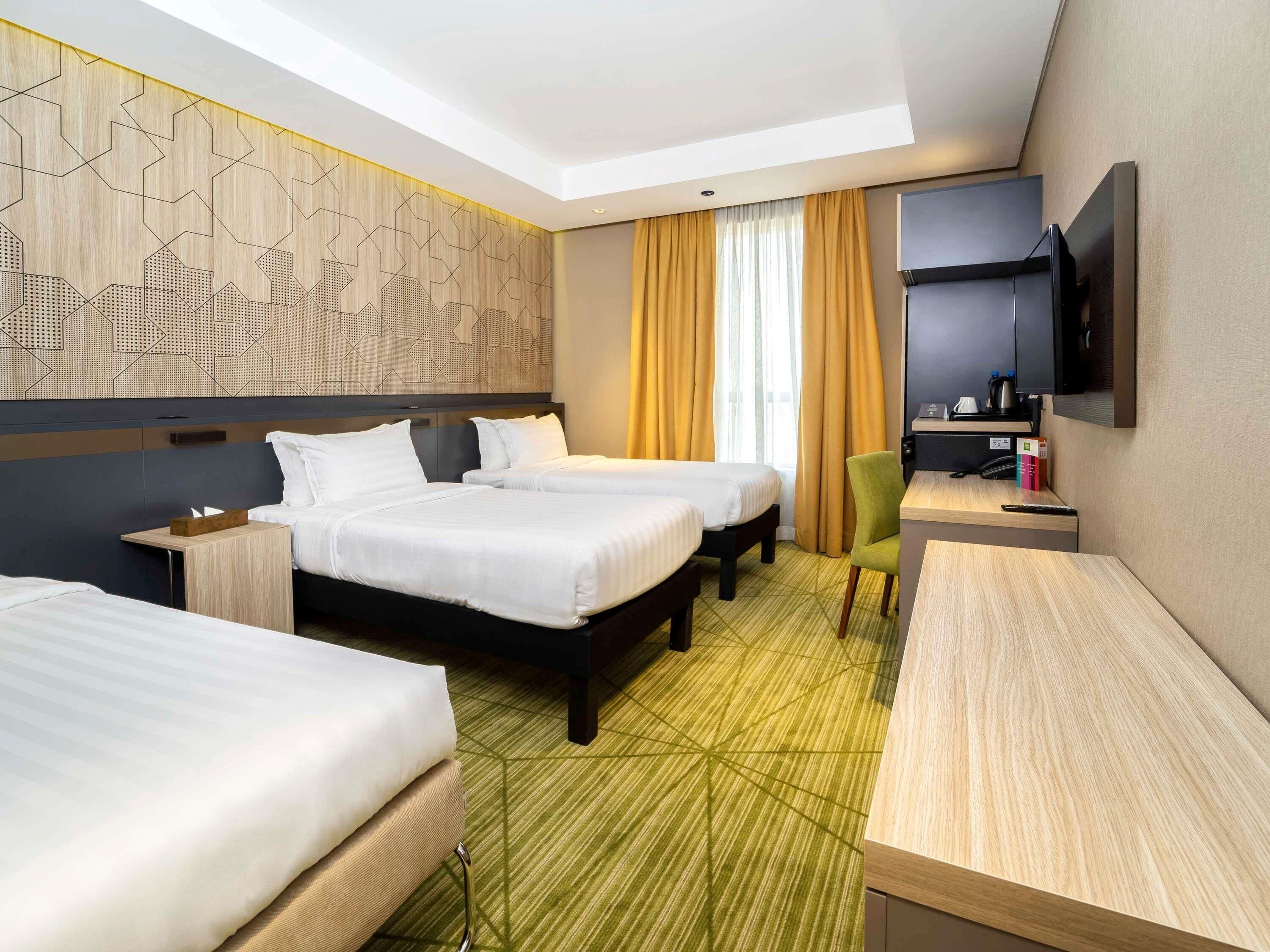 Standard Room, 3 Single Beds | Minibar, in-room safe, desk, soundproofing