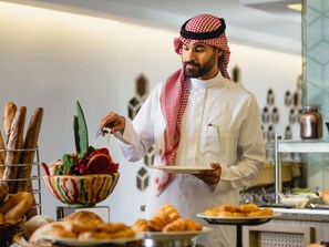 Daily buffet breakfast for a fee - ibis Styles Makkah (Makkah)