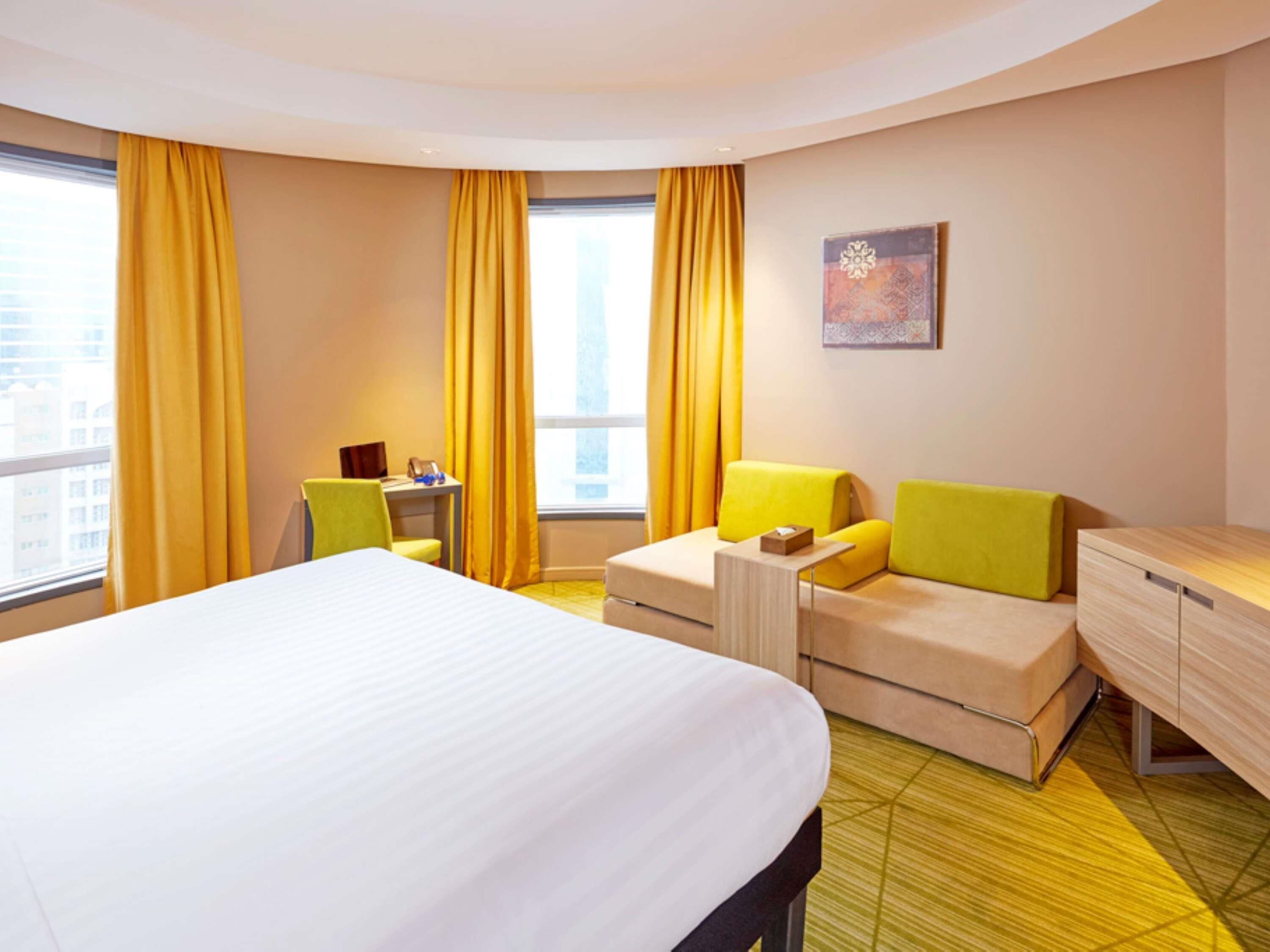 Standard Room, 1 Double Bed | Minibar, in-room safe, desk, soundproofing