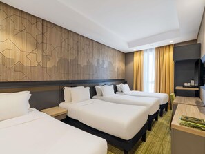 Standard Room, Multiple Beds (Quad Family) | Minibar, in-room safe, desk, soundproofing - ibis Styles Makkah (Makkah)