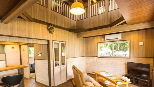 Room, 3 Bedrooms | Living room | Flat-screen TV - Komeya (Motobu)