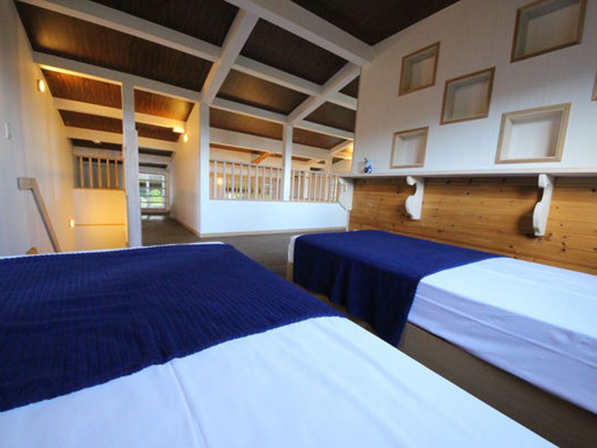 Room, 3 Bedrooms | 3 bedrooms, free WiFi, bed sheets