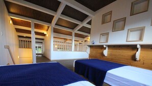 Room, 3 Bedrooms | 3 bedrooms, WiFi (free), bed sheets - Komeya (Motobu)