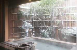 Spa - Yutagawa Onsen Kuhe Ryokan (Tsuruoka)