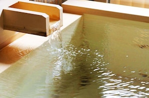 Spa - Yutagawa Onsen Kuhe Ryokan (Tsuruoka)
