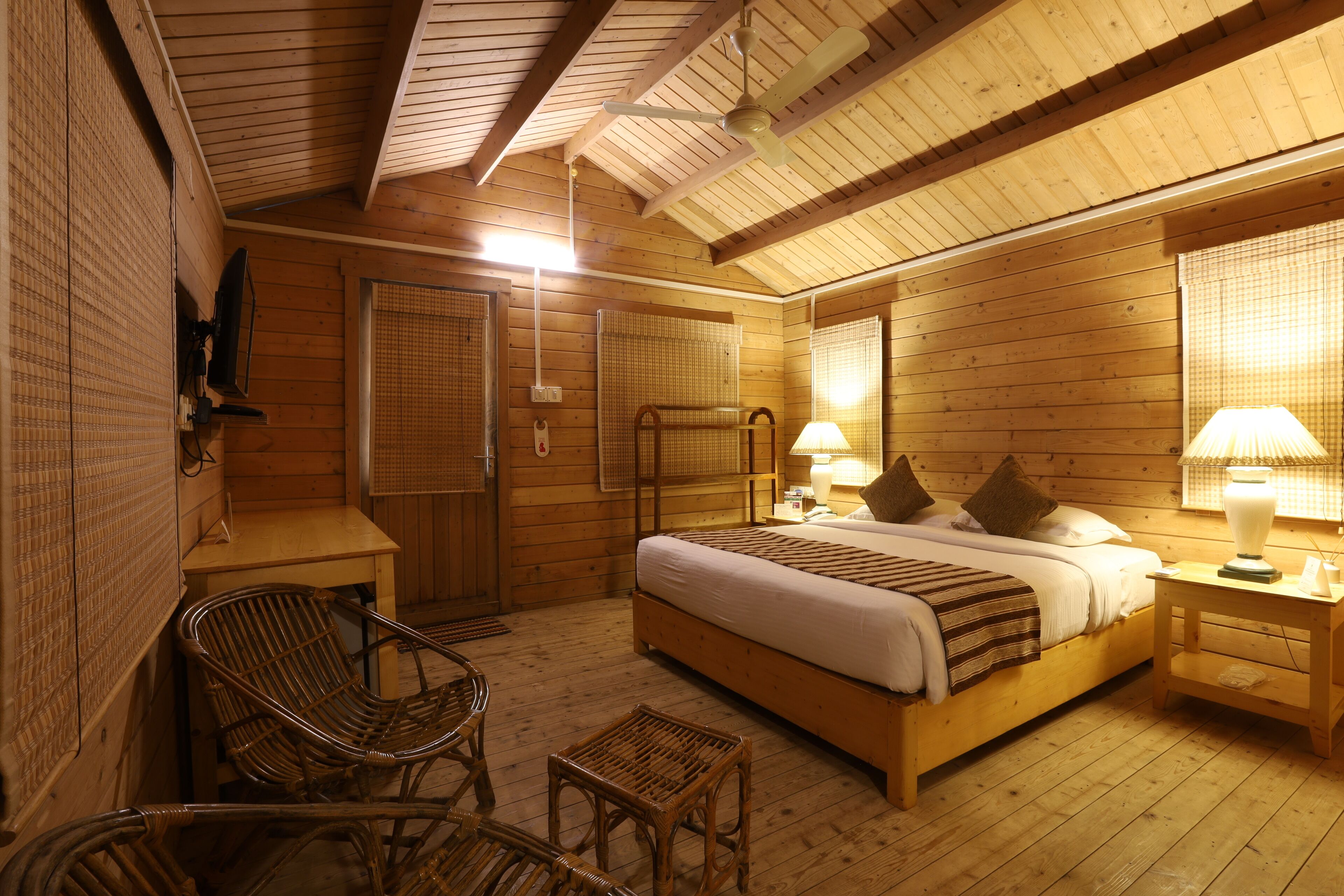 1 bedroom, premium bedding, memory-foam beds, in-room safe