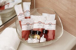 Bathroom amenities