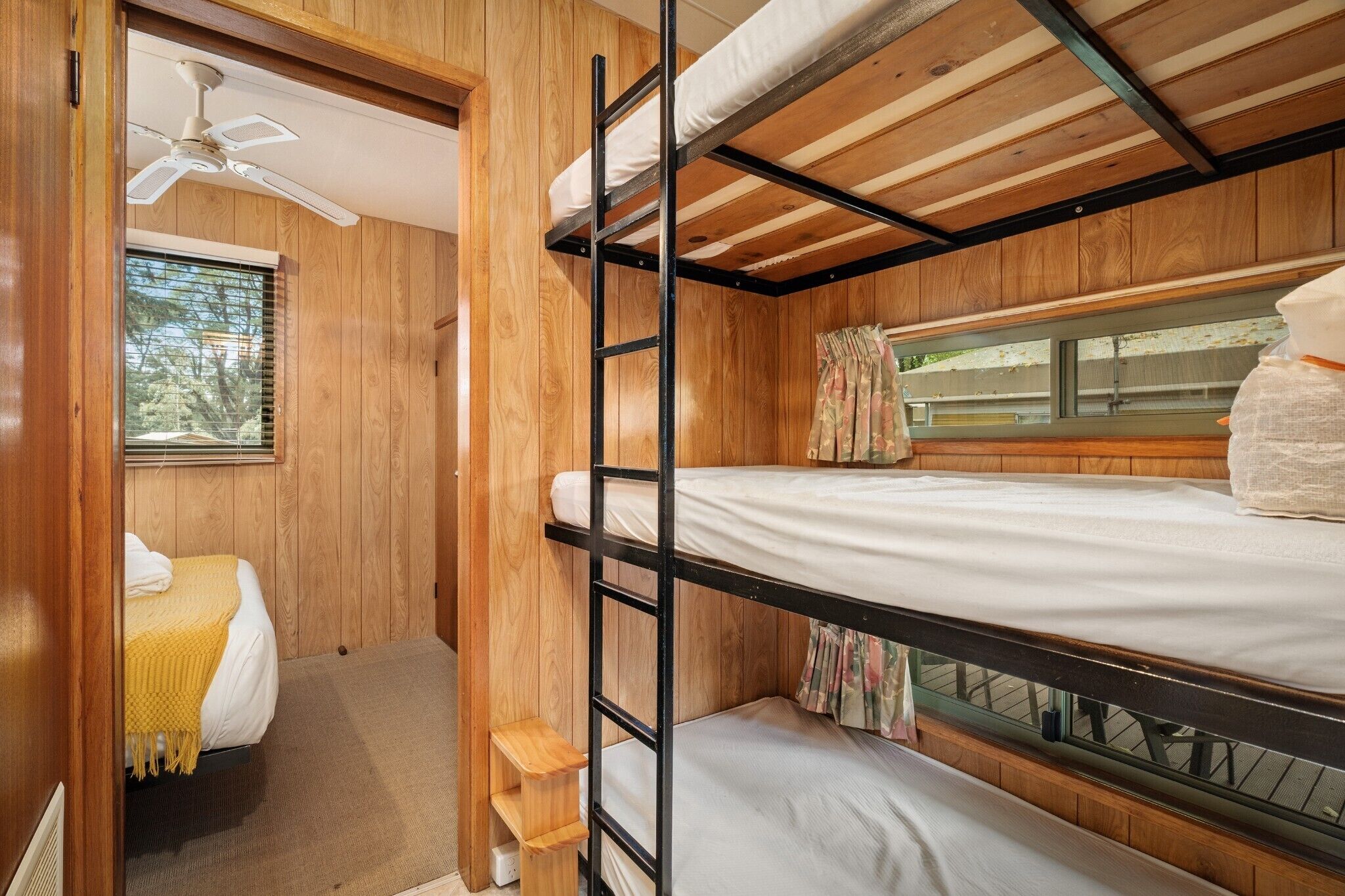 Camelia Cabin-1BR | طراز فريد لكل وحدة وملاءات أسرّة