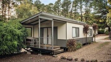 Pine Villa-2BR | Individually furnished, bed sheets