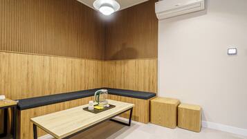 Premium Room, City View (Balcony) | Terrace/patio