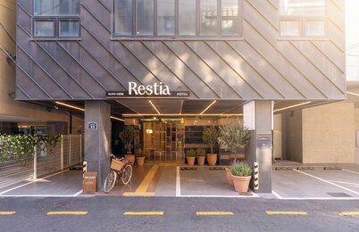 Restia Hotel Suwon Station