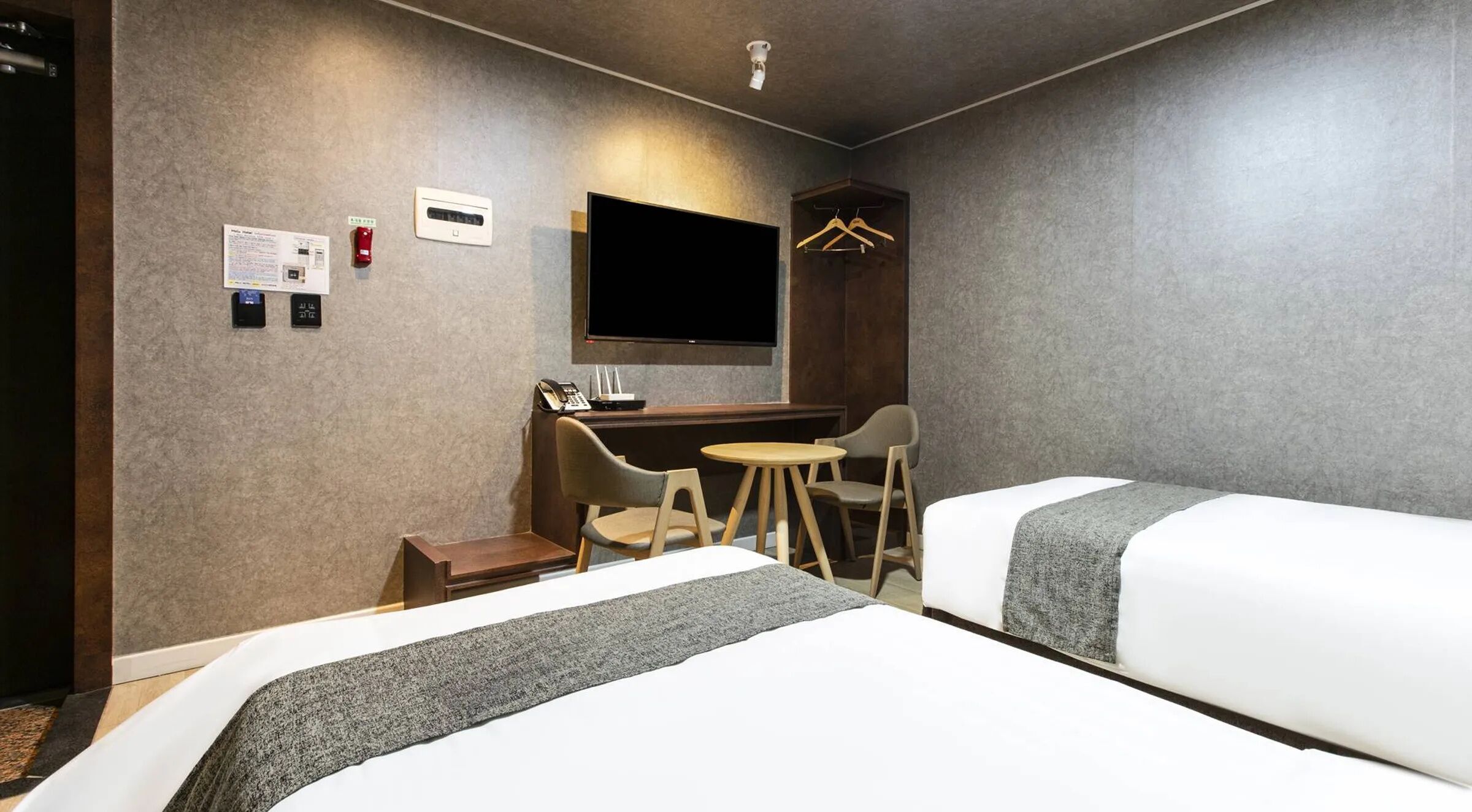 ملاءات للفراش لا تسبب الحساسية وألحفة محشوة بالريش