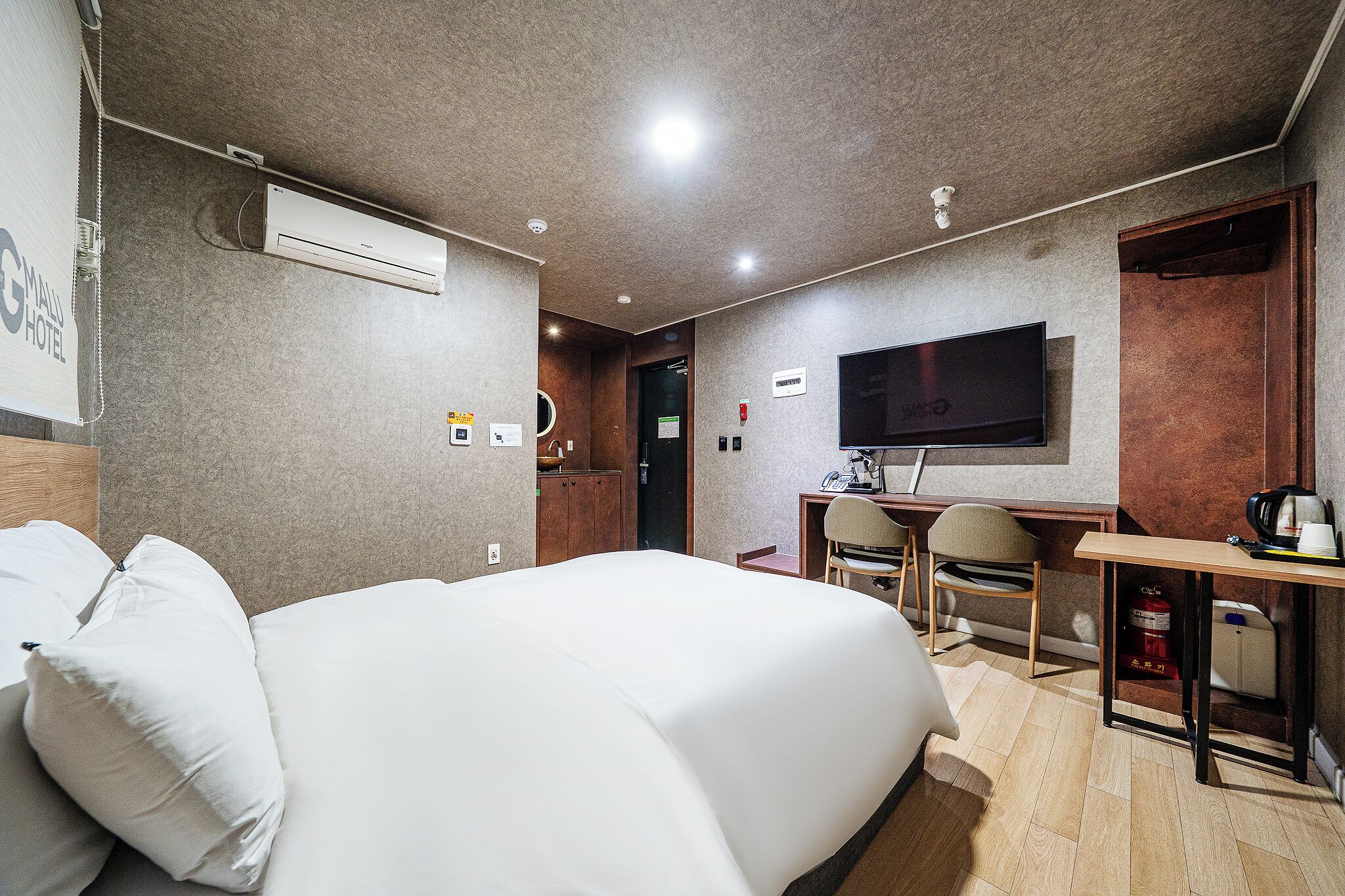 Standard Double Room, City View