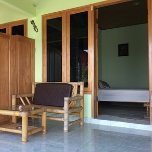 Kamar Standar | Teras/patio