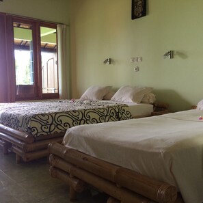 Standard Room | In-room safe, desk, laptop workspace, blackout curtains - Puri Tugu Belanda (Banjar)