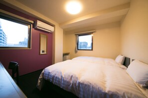 WiFi (無料)、ベッドシーツ