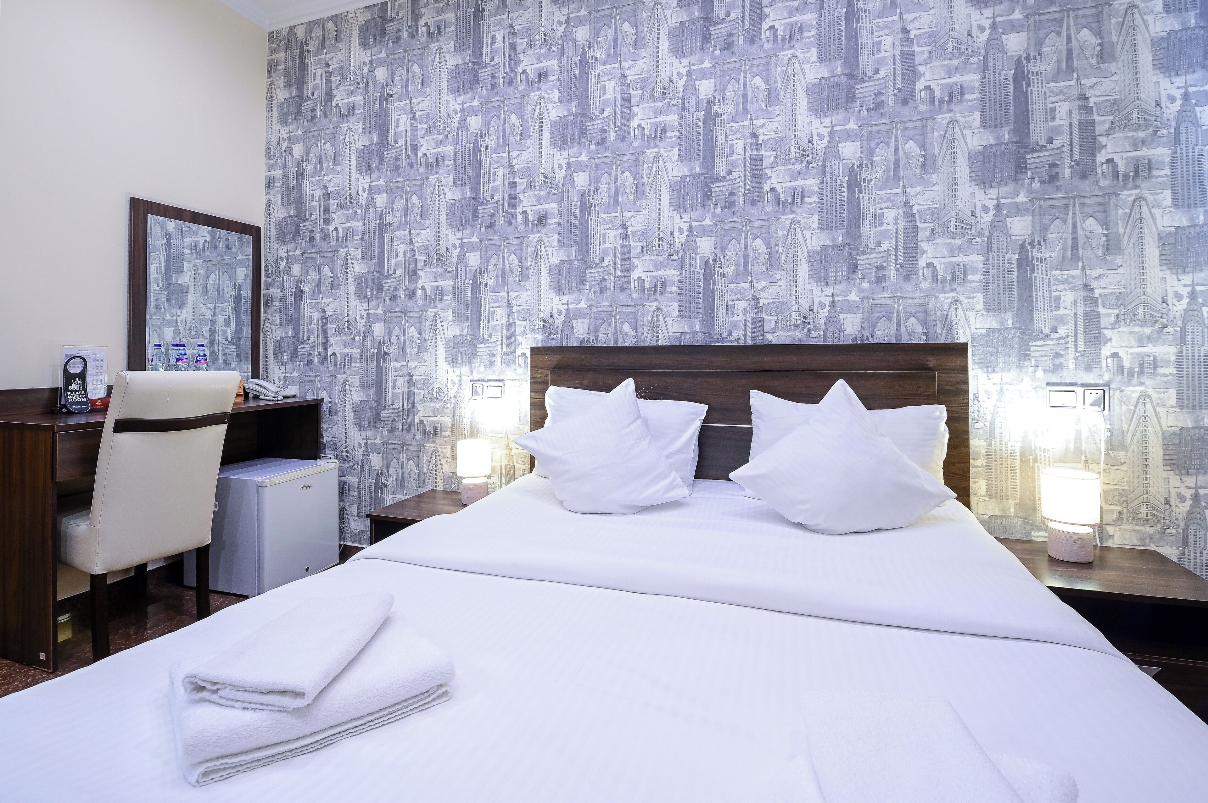 standard double or twin room, 1 bedroom | 1 bedroom, premium bedding, tempur-pedic beds, minibar