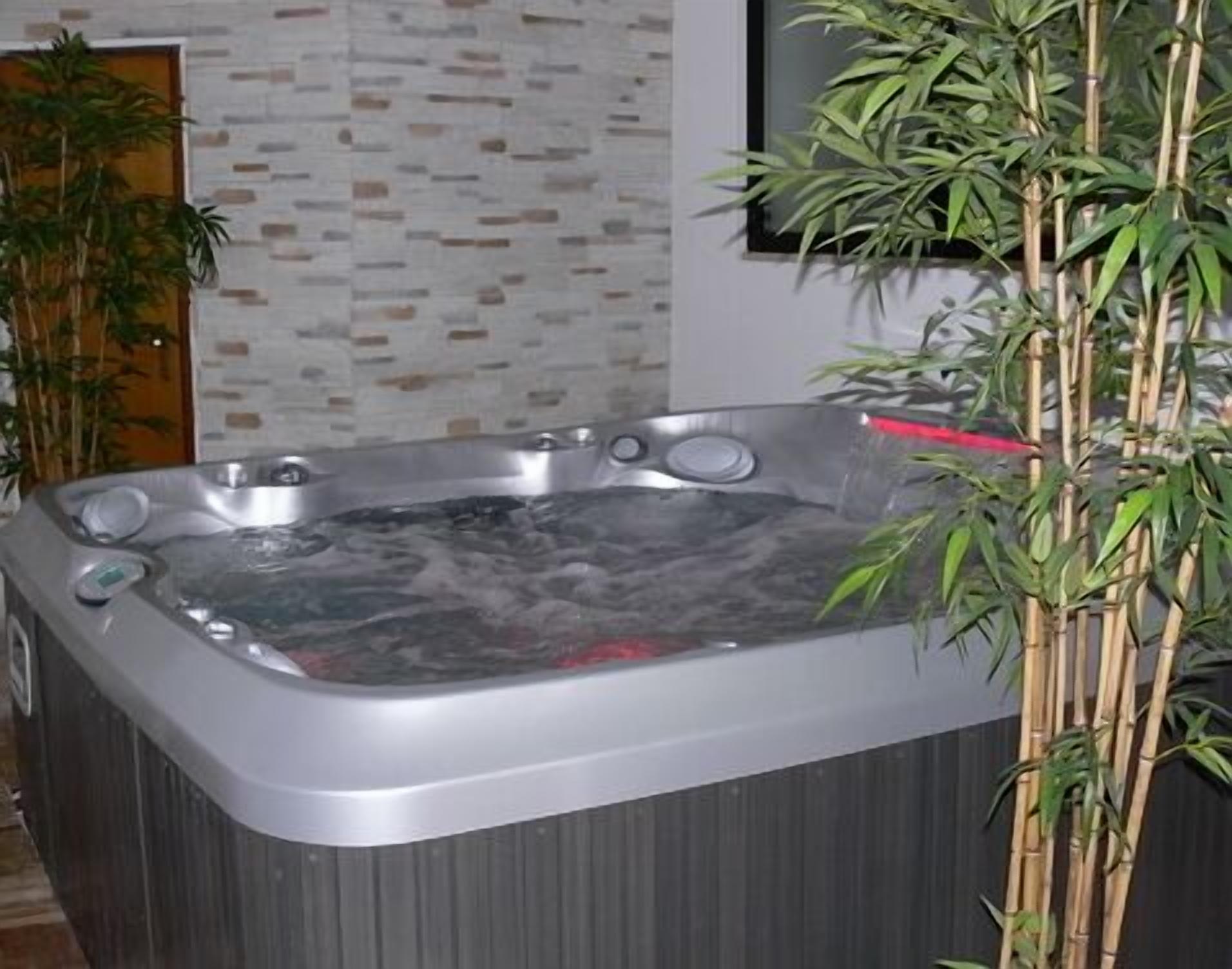 indoor spa tub