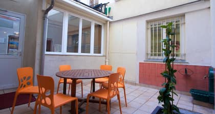 Auberge Internationale des Jeunes - Hostel