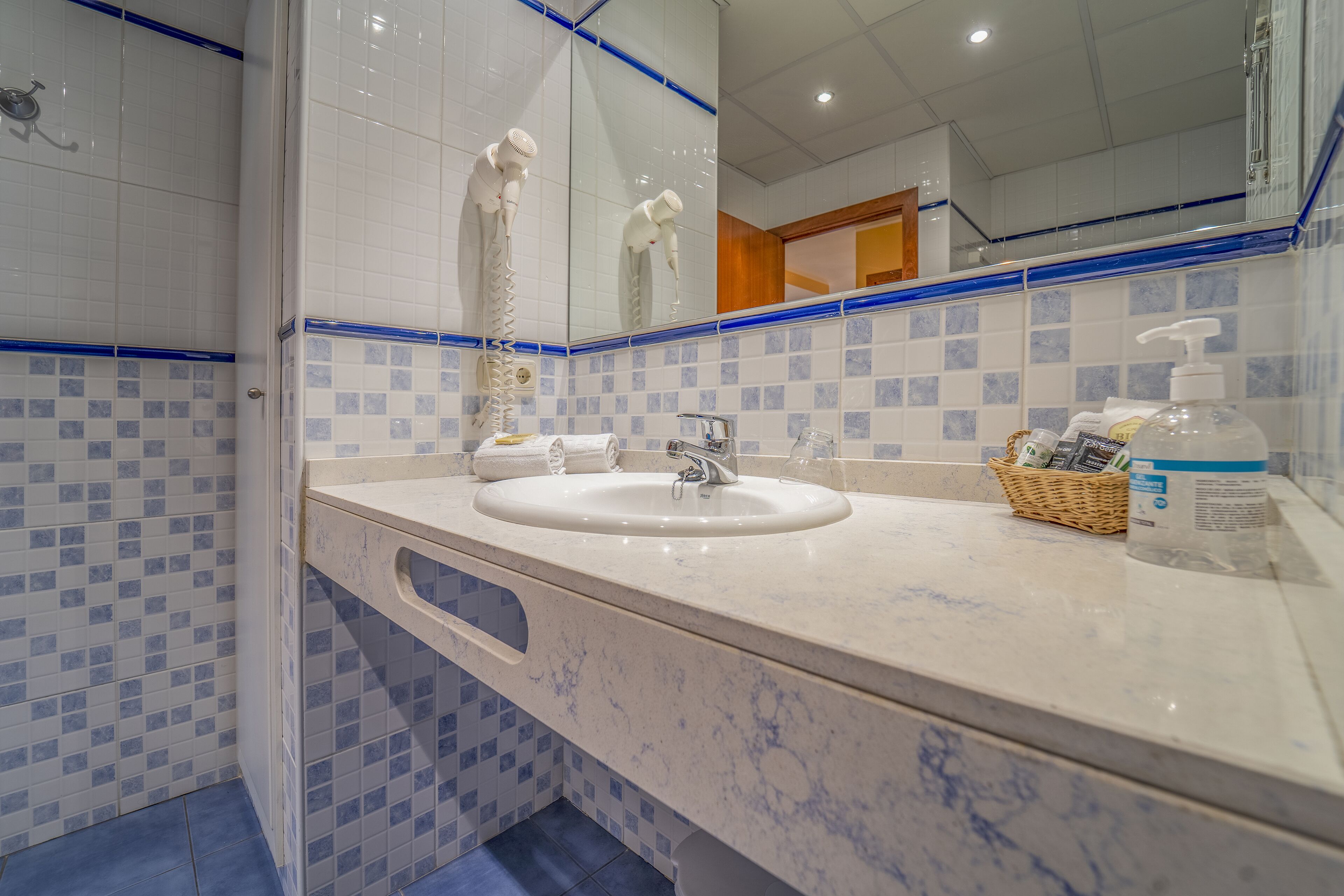 Family Apartment, 1 Bedroom | Bathroom | Shower, hair dryer, towels, toilet paper