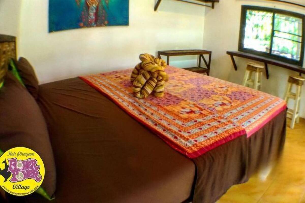 1 bedroom, minibar, desk, laptop workspace