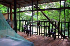 Cabin dành cho gia đình | Ban công