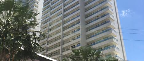 واجهة المنشأة