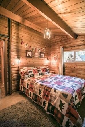 Cabin, 2 Bedrooms | 2 bedrooms, individually decorated, individually furnished, travel crib - A Peace of Pine (Leavenworth)