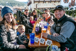 Family dining - Alpine Acres Lodge (Leavenworth)