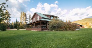 Cabin, 3 Bedrooms | Exterior