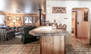 Cabin, 2 Bedrooms | Private kitchen | Coffee/tea maker